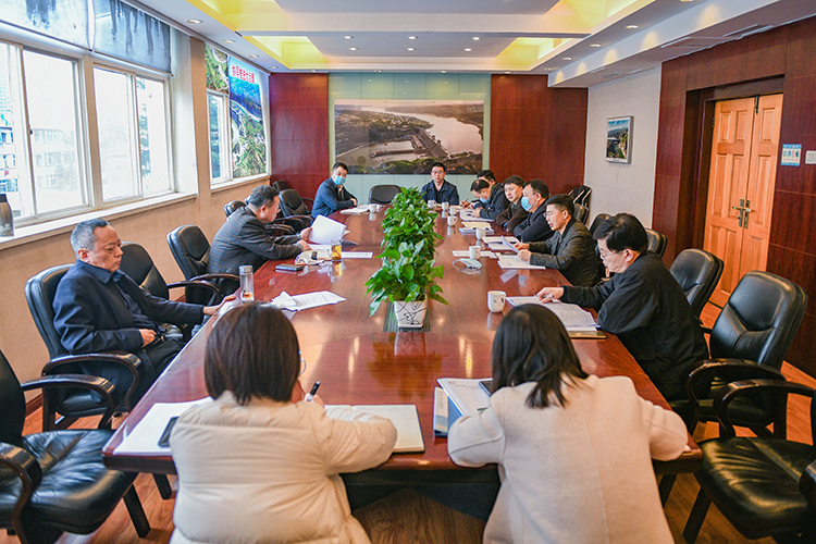 集团公司党委中心组开展“作风建设年”活动专题研讨 (2).jpg 集团公司党委中心组开展“作风建设年”活动专题研讨 (2).jpg